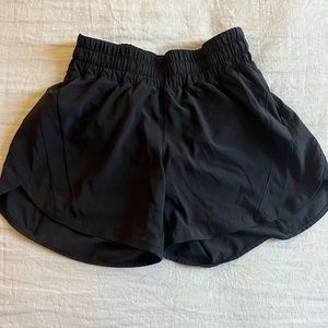 Lululemon Track That 5” lined shorts